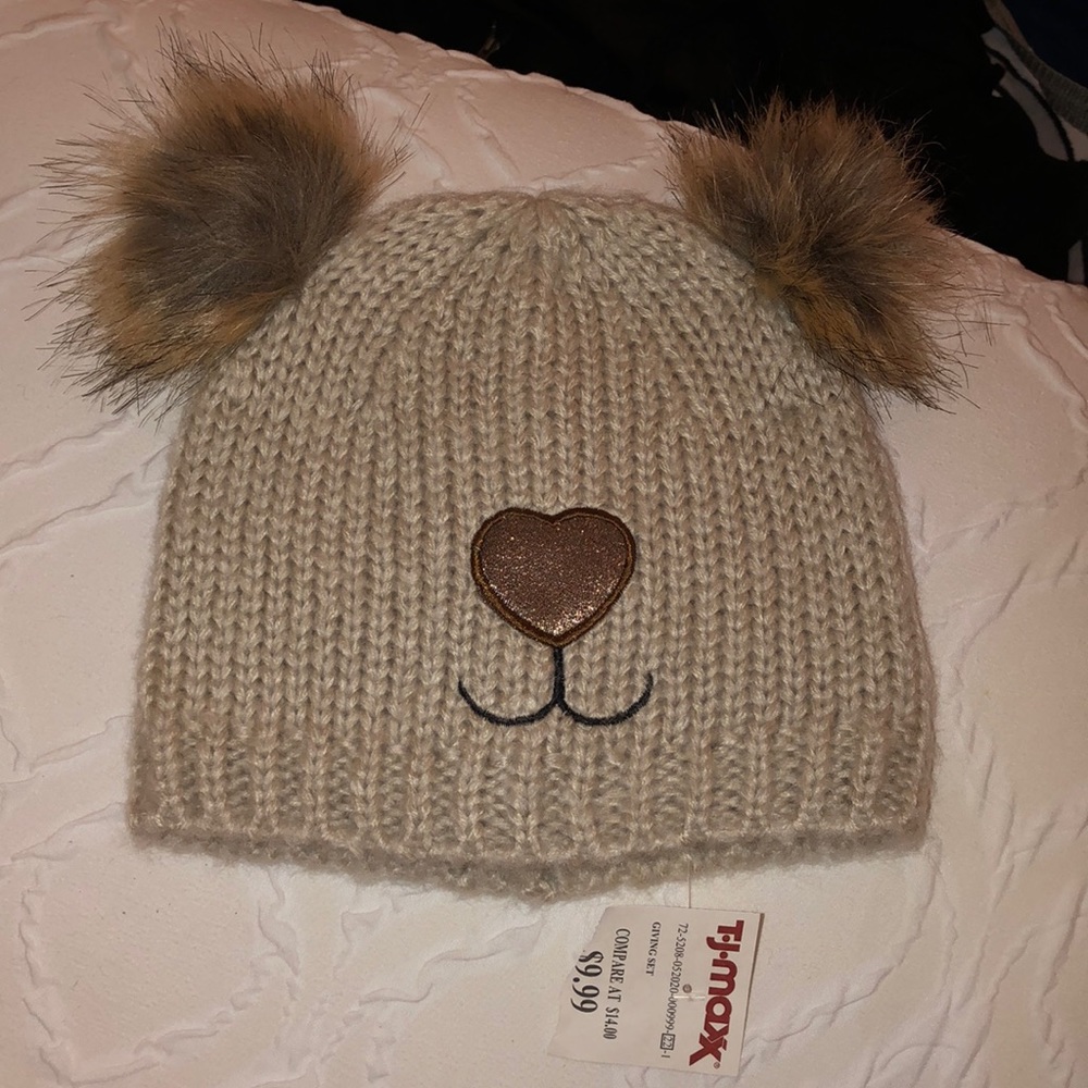 Bear Pom Pom Beanie 🐻